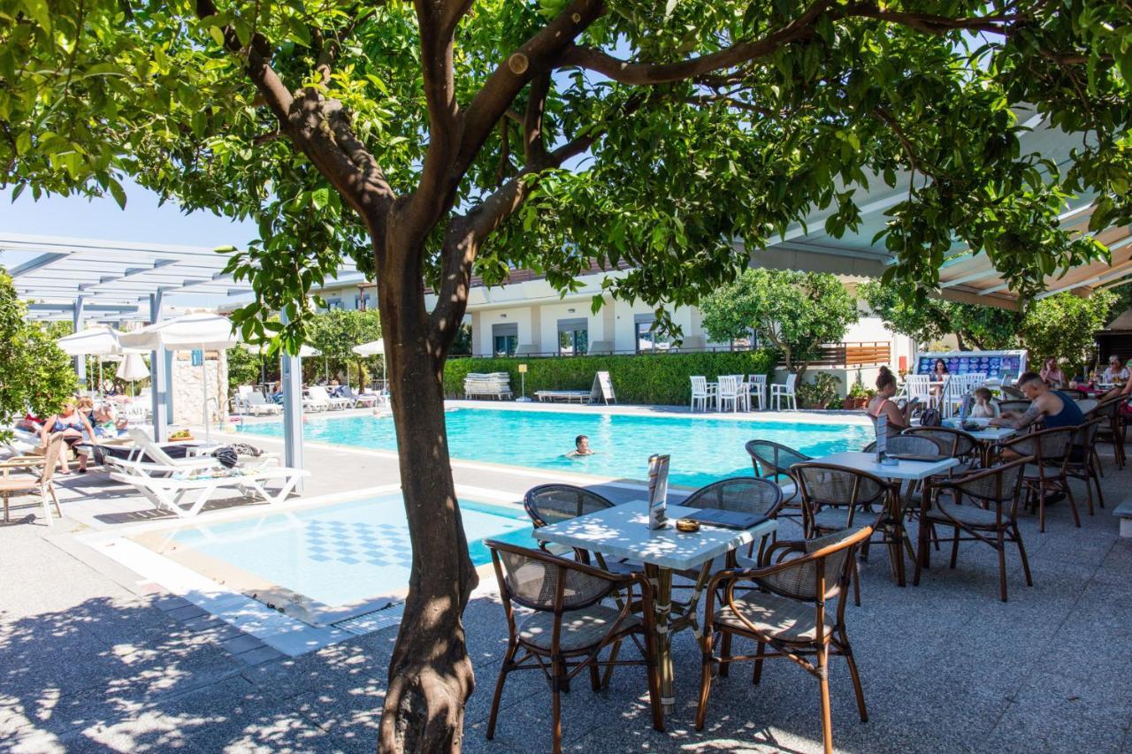 Ilyssion Holidays Hotel Ialysos  Ngoại thất bức ảnh