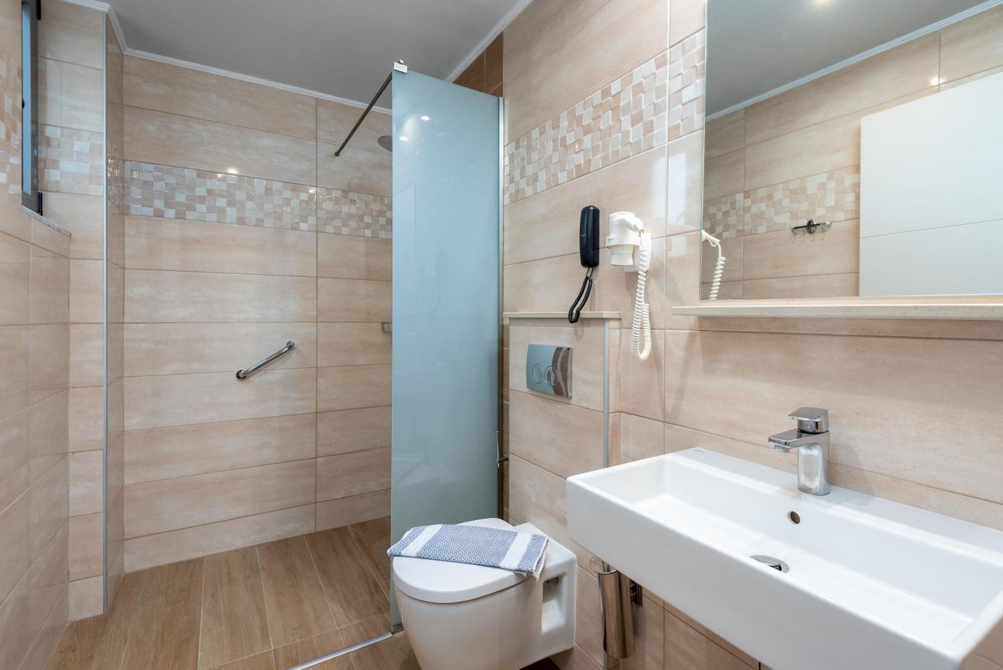 Ilyssion Holidays Hotel Ialysos  Phòng bức ảnh